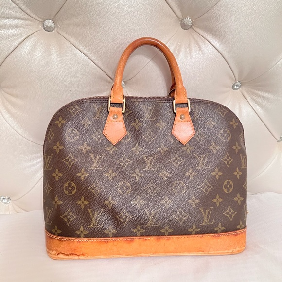 Louis Vuitton Handbags - LOUIS VUITTON Monogram Alma Hand Bag